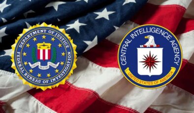 Eski CIA ve FBI direktörlerine soruşturma