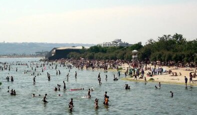 Et yiyen bakteri Türkiye kıyılarında… Plajlarda ölümcül alarm: 3 yolla bulaşıyor!