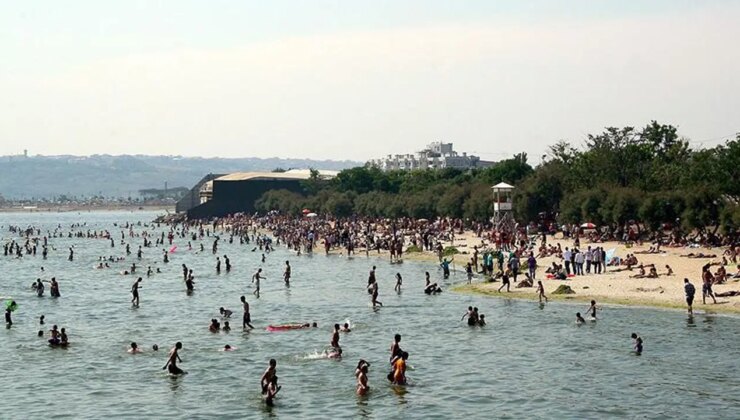 Et yiyen bakteri Türkiye kıyılarında… Plajlarda ölümcül alarm: 3 yolla bulaşıyor!