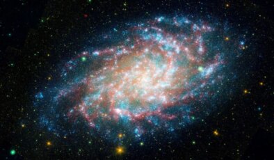 Evrenin zaman kapsülü keşfedildi: Fosil galaksi KiDS J0842+0059 bulundu