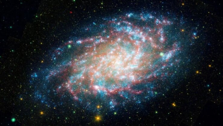 Evrenin zaman kapsülü keşfedildi: Fosil galaksi KiDS J0842+0059 bulundu