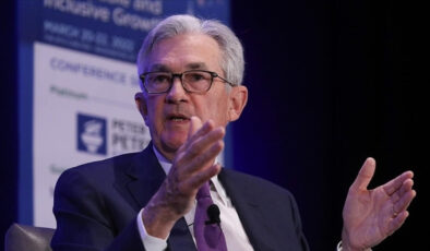 Fed Başkanı Powell’den ‘faiz’ açıklaması