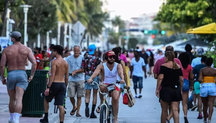 Fransa’da belediye düğmeye bastı: Üstsüz gezen yandı! 150 Euro ceza ödeyecek