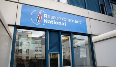 Fransa’da Marine Le Pen’in partisinin genel merkezine operasyon
