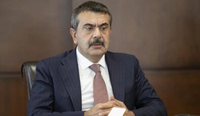 ‘Geri zekalıya anlatır gibi’ demişti! CHP’den, Bakan Tekin’e ‘LGS’ yanıtı: ‘Üslubu bozuğa tane tane anlatalım…’