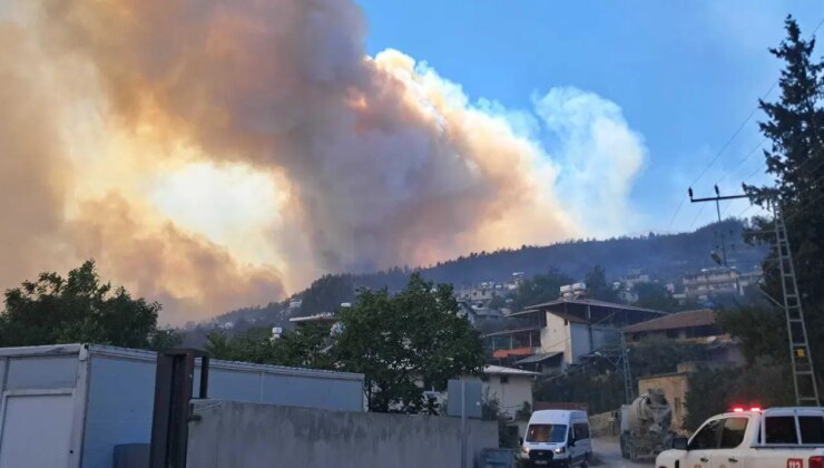 Hatay’da gece boyunca yandı: Yangın rüzgarın etkisiyle yayılıyor!