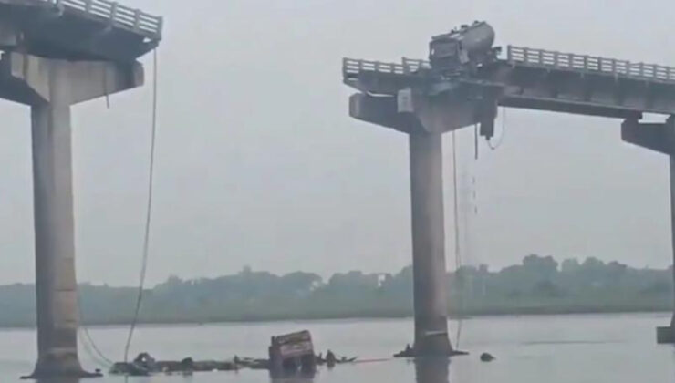 Hindistan’da köprü çöktü, 4 araç nehre düştü: 9 ölü