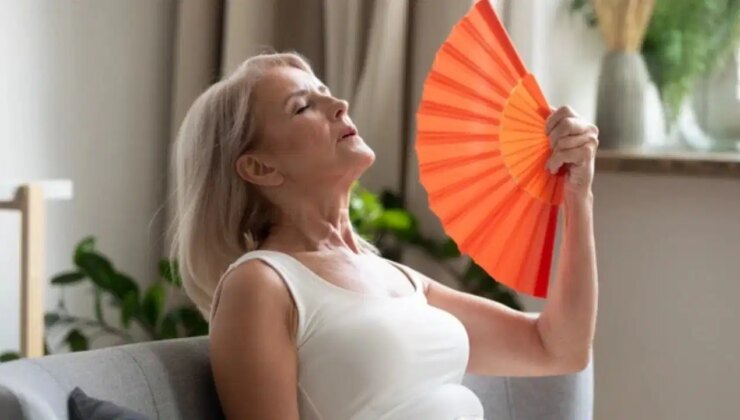 Hormonlarınızla barışarak vücudunuzu rahatlatın: Menopoz döneminde sık karşılaşılan 5 sorun ve çözüm yolları