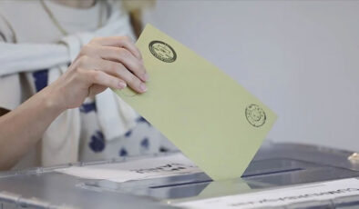 Hükümet düğmeye bastı: Oy kullanma yaşı düşüyor! Yeni yaş sınırı…