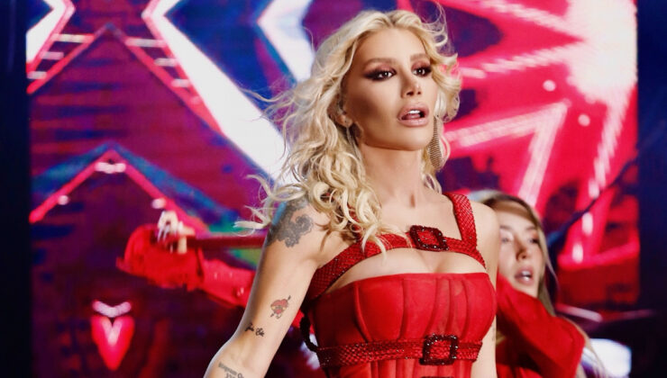 İrem Derici ile Melih Kunukçu aşkı bitti!  Sosyal medyadan birbirlerini sildiler