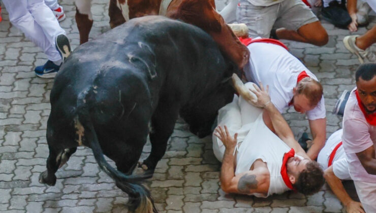 İspanya’da boğa koşularında 8 kişi yaralandı