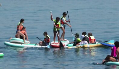 İstanbul’da sıcak havadan bunalanlar sahillere akın etti