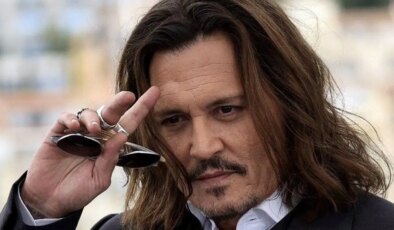 Johnny Depp yönetmen koltuğuna döndü: Başrolde Al Pacino var!