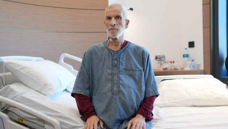 Kalp damarları tıkalı olan Cezayirli hasta Türkiye’de hayata tutundu