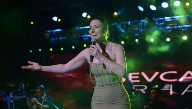 Konser esnasında rahatsızlanmıştı: Sevcan Orhan sahnelere geri döndü!