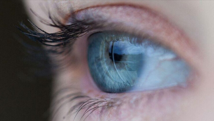 Kontakt lensle yüzmek sağlığa zararlı