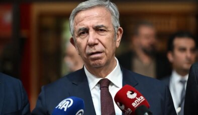 Mansur Yavaş’tan ‘İzmir yangını’ açıklaması: Yeni destek ekiplerimizi göndermek üzere hazırlıklarımızı sürdürüyoruz