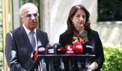 Öcalan’la görüşen DEM Parti İmralı Heyeti’nden bir gün sonra açıklama: ‘Komisyon’ ayrıntısı dikkat çekti