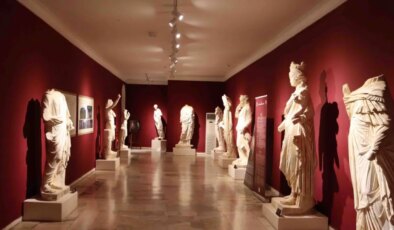 Ödüllü yapı, Kültür ve Turizm Bakanlığı kararıyla ziyaret edilemeyecek: Antalya Müzesi kapandı