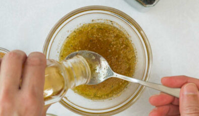 Öksürüğe doğal çözüm! Bu iki ürünü karıştırıp tüketin, etkisine inanamayacaksınız…