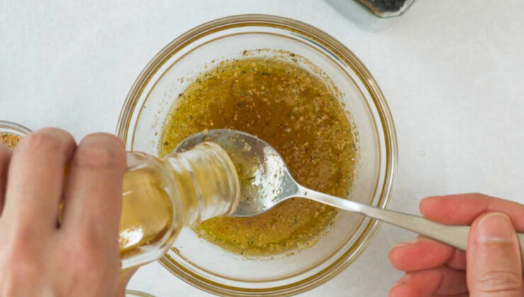 Öksürüğe doğal çözüm! Bu iki ürünü karıştırıp tüketin, etkisine inanamayacaksınız…