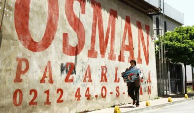 Osman Pazarlama filminin konusu ne? Osman Pazarlama filminin oyuncuları kim?