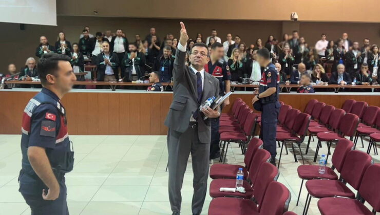 Özgür Çelik Silivri’den Ekrem İmamoğlu’nun fotoğrafını paylaştı