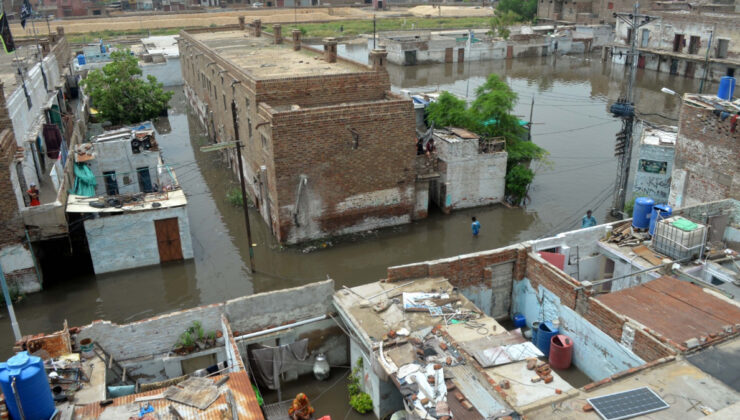 Pakistan’da muson yağışları etkili oluyor: Can kaybı 117’ye ulaştı