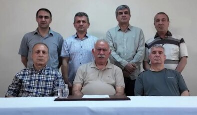 ‘Prompter’ ayrıntısı dikkat çekti… Eski İYİ Partili vekilden ‘Öcalan’ çıkışı: ‘İmralı’yı cezaevi sanıyorduk, stüdyo olmuş…’