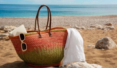 Rahat ve keyifli bir gün için plaj çantasına koymanız gereken 7 ürün