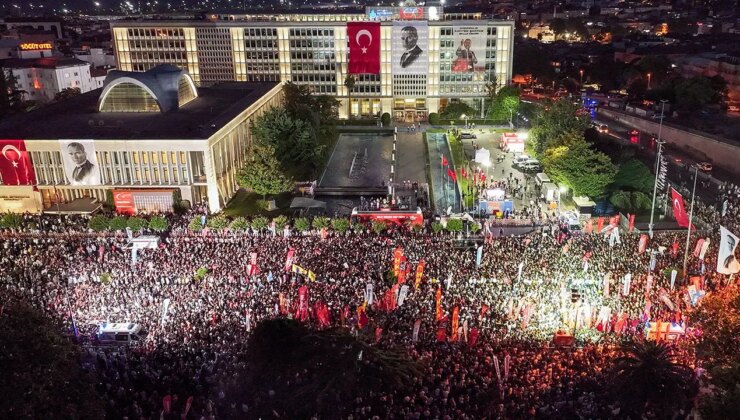 Reuters, CHP’nin Saraçhane mitingini canlı yayınladı