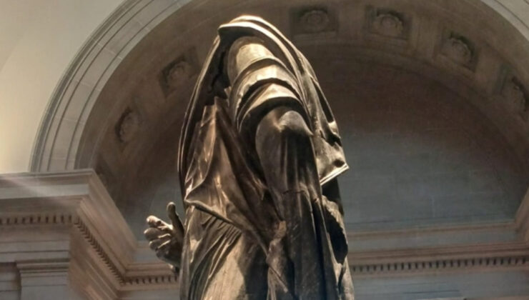 Roma İmparatoru Marcus Aurelius’un heykeli 65 yıl sonra Türkiye’ye getirildi