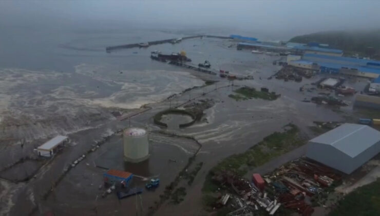 Rusya’da deprem ve tsunamiden etkilenen Severo-Kurilsk kenti sakinleri evlerine döndü