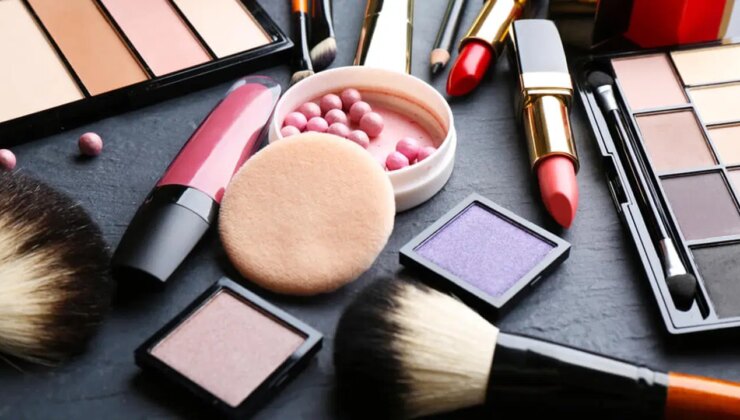 Sağlık bakanlığı duyurdu… Kozmetik ürünlerindeki tehlike: 61 bin sahte ürün imha edildi