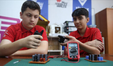 Sakarya’da ortaokul öğrencilerinden ‘eletrik hasadı’ yapan cihaz