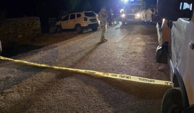 Saman dökme tartışması kanlı bitti: Muhtar ve oğlu öldü