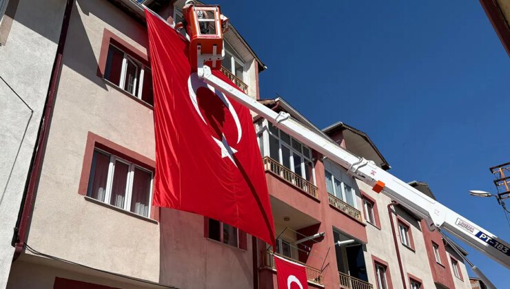 Şehitlerin acı haberi ailelerine ulaştırıldı