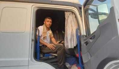 Silopi’de sıcaklık 49 dereceyi buldu: TIR şoförleri zor anlar yaşıyor