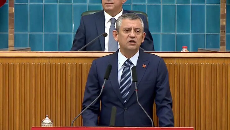 Son Dakika… Özgür Özel kürsüde: ‘Şehidimizin verdiği bursu biz üstleniyoruz’