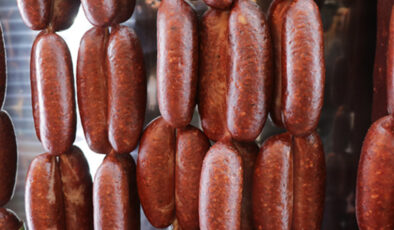 Sucuk ve dana etine tek tırnaklı eti kattılar