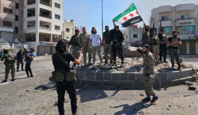 Suriye’de gerilim tırmanıyor: İsrail’den Süveyda’ya hava saldırısı