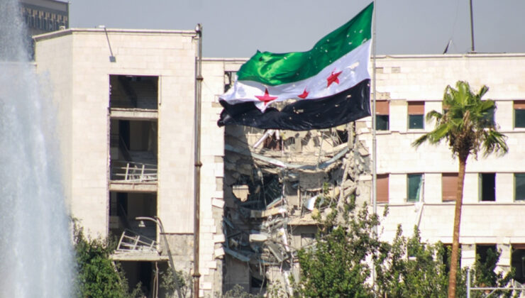 Suudi Arabistan basını: İsrail ve Suriye görüşmelerinde Türkiye ile ABD arabuluculuk yaptı