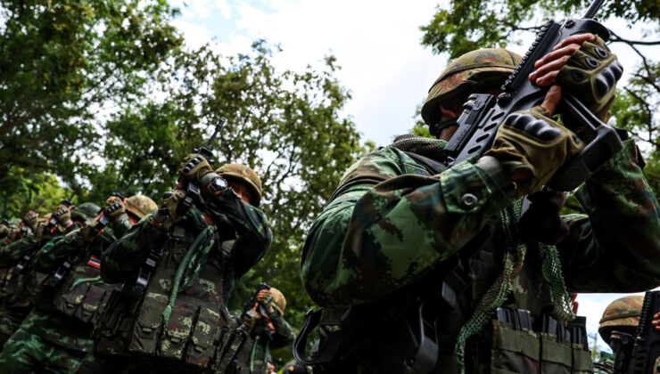 Tayland-Kamboçya sınırında çatışmalar sürüyor