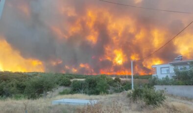 Tekirdağ’daki orman yangını yerleşim alanlarını tehdit ediyor: Valilikten yurttaşlara uyarı!