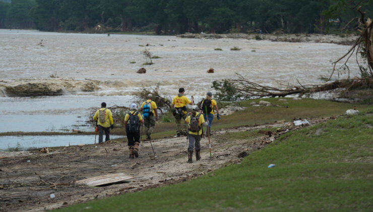 Teksas’ta sel felaketi: Can kaybı 104’e çıktı
