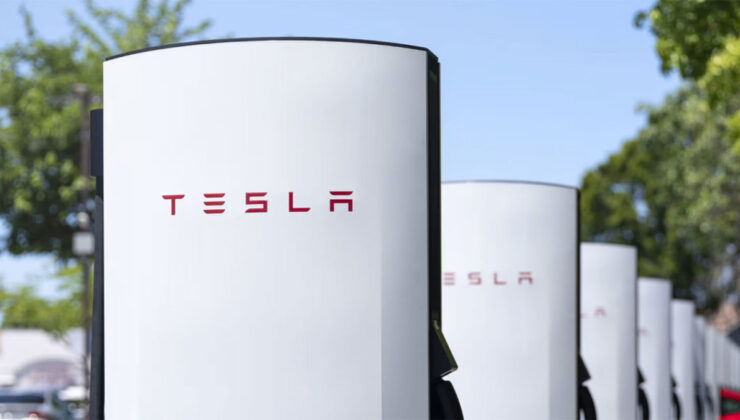 Tesla, Çin’de ilk V4 Supercharger istasyonlarını kurdu