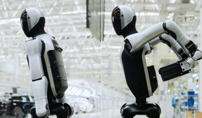 Tesla’nın rakibi Çinli insansı robot kendi pillerini değiştirebiliyor