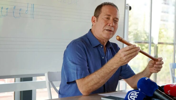 THM Sanatçısı Sümer Ezgü: ‘Müzik yozlaşırsa toplum çürür’