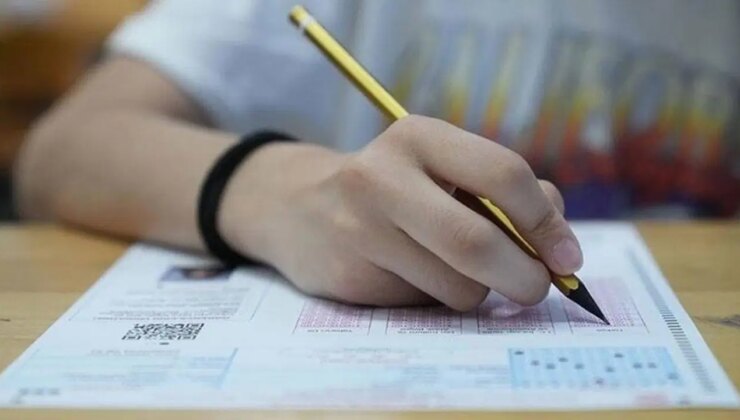 TİP Milletvekili Serra Kadıgil, LGS soru kitapçıklarının paylaşılmasını Meclis gündemine taşıdı