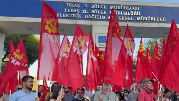 TKP İzmir İl Örgütü’nden GDZ Elektrik önünde eylem: ‘Yangın felaketi, piyasacılığın ve özelleştirmelerin doğrudan sonucudur’